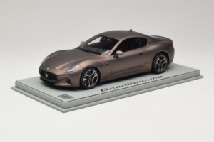 Maserati GranTurismo Trofeo Rame Folgore BBR 1:18 P18240AMAS Resin — bild 2 av 7