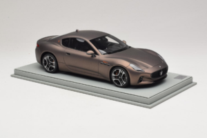 Maserati GranTurismo Trofeo Rame Folgore BBR 1:18 P18240AMAS Resin — bild 4 av 7