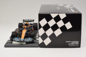 McLaren MCL36 #4 L. Norris Abu Dhabi GP 2022 Minichamps 1:18 537224004 Resin — bild 7 av 7