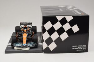 McLaren MCL36 O. Piastri Abu Dhabi Test 2022 Minichamps 1:18 537221828 Resin — bild 6 av 7