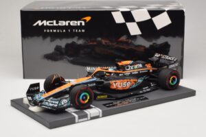 McLaren MCL36 O. Piastri Abu Dhabi Test 2022 Minichamps 1:18 537221828 Resin — bild 7 av 7
