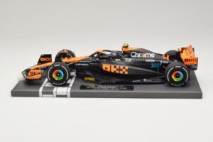 McLaren MCL60 #4 L. Norris 2nd Place Singapore GP 2023 Minichamps 1:18 537233404 Resin — bild 3 av 7