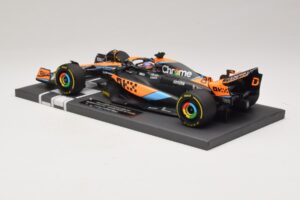 McLaren MCL60 #81 O. Piastri Hungarian GP 2023 Minichamps 1:18 537233081 Resin — bild 5 av 7