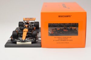 McLaren MCL60 #81 O. Piastri Japanese GP 2023 Minichamps 1:18 537233581 Resin — bild 6 av 7
