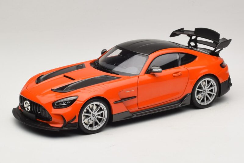 Mercedes AMG GT Black Series C190 Orange med Silverfälgar Minichamps 1:18 110032024 Metall