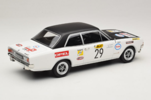Opel Commodore A #29 J-L. Clarr / J-P. Peyroux Tour de France Automobile 1971 MCG 1:18 MCG18562R Metall — bild 2 av 6