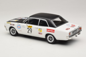 Opel Commodore A #29 J-L. Clarr / J-P. Peyroux Tour de France Automobile 1971 MCG 1:18 MCG18562R Metall — bild 5 av 6