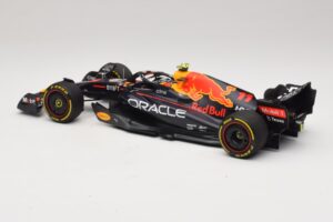 Oracle Red Bull Racing RB18 S. Perez Winner Monaco GP 2022 Minichamps 1:18 110220711 Resin — bild 5 av 7