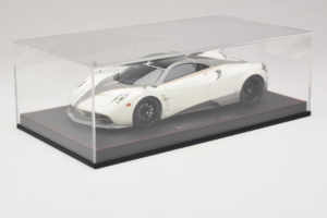 Pagani Huayra Luminous Green AB 1:18 REMC041 Resin — bild 6 av 7
