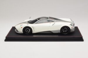 Pagani Huayra Luminous Green AB 1:18 REMC041 Resin