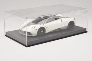 Pagani Huayra Luminous Green AB 1:18 REMC041 Resin — bild 6 av 7