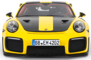 Porsche 911 GT2 RS 991.2 Nurburgring Lap Record Gul GT Spirit 1:18 GT972 Resin — bild 4 av 5