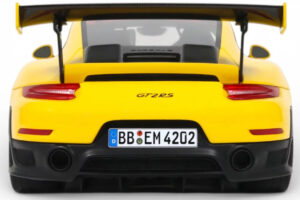 Porsche 911 GT2 RS 991.2 Nurburgring Lap Record Gul GT Spirit 1:18 GT972 Resin — bild 5 av 5