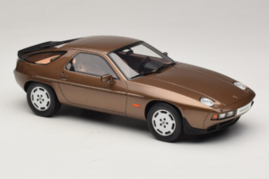 Porsche 928 S Tobacco Metallic GT Spirit 1:18 GT1005 Resin — bild 4 av 6