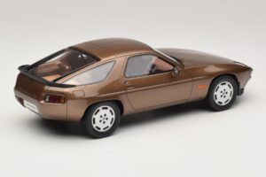 Porsche 928 S Tobacco Metallic GT Spirit 1:18 GT1005 Resin — bild 2 av 6