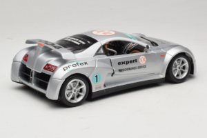 Giugiaro Prima Silver Bburago 1:18 33130 Metall — bild 3 av 8