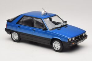 Renault 11 GTL Taxi James Bond MCG 1:18 MCG18833 Metall — bild 4 av 6