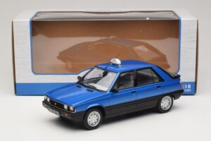 Renault 11 GTL Taxi James Bond MCG 1:18 MCG18833 Metall — bild 6 av 6