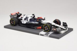 Scuderia AlphaTauri AT04 D. Ricciardo Hungarian GP 2023 Minichamps 1:18 117231203 Resin — bild 4 av 7