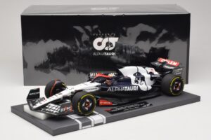 Scuderia AlphaTauri AT04 D. Ricciardo Hungarian GP 2023 Minichamps 1:18 117231203 Resin — bild 7 av 7