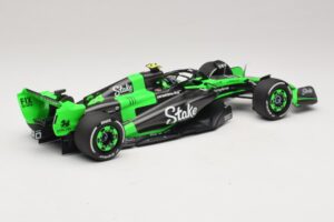 Stake Kick Sauber C44 G. Zhou Emilia Romagna GP 2024 Minichamps 1:18 117240124 Resin — bild 2 av 7