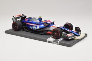 Visa Cash App RB VCARB 01 Y. Tsunoda 2024 Minichamps 1:18 117240122 Resin — bild 4 av 7