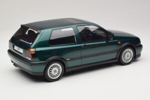 Volkswagen Golf Mk3 VR6 Carat Dragon Green Otto 1:12 G099 Resin — bild 2 av 6