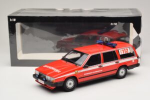 Volvo 740 GL Kombi Brandweer Grobbendonk Minichamps 1:18 155171795 Metall — bild 6 av 6