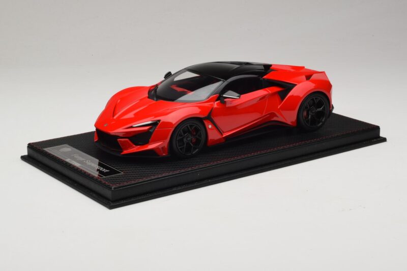 W Motors Fenyr Supersport Röd SophiArt 1:18 SA003-06 Resin
