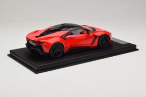W Motors Fenyr Supersport Röd SophiArt 1:18 SA003-06 Resin — bild 2 av 6