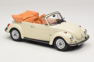 Volkswagen 1303 Cabriolet Cream White Norev 1:18 188535 Metall — bild 4 av 6
