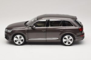 Audi Q7 4M Argus Brown Minichamps 1:18 5011407615 Metall — bild 4 av 8