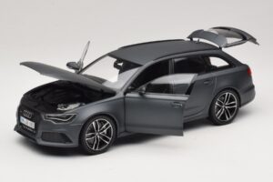 Audi RS6 C7 Avant Daytona Grey Minichamps 1:18 5011216225 Metall — bild 3 av 8