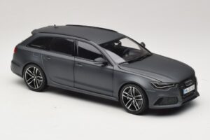 Audi RS6 C7 Avant Daytona Grey Minichamps 1:18 5011216225 Metall — bild 7 av 8