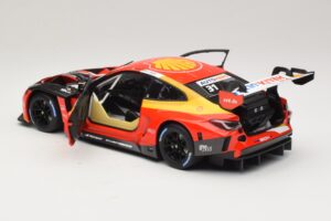 BMW M4 GT3 #31 Schubert Motorsport S. van der Linde Winner DTM Lausitzring 2022 Minichamps 1:18 113222031 Metall — bild 5 av 8