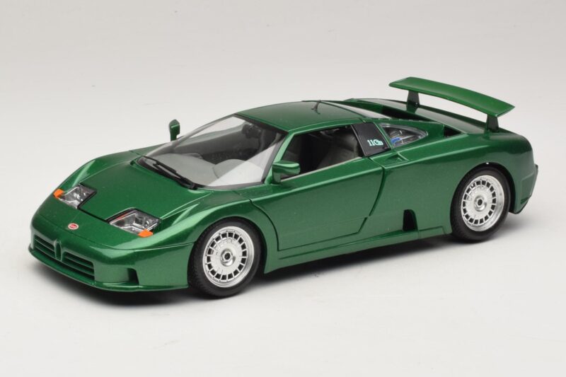 Bugatti EB110 Grön Metallic Bburago 1:18 3003 Metall