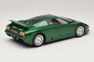 Bugatti EB110 Grön Metallic Bburago 1:18 3003 Metall — bild 3 av 8