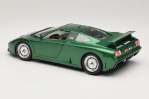 Bugatti EB110 Grön Metallic Bburago 1:18 3003 Metall — bild 7 av 8