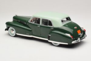 Cadillac Fleetwood Series 60 Special Grön MCG 1:18 MCG18657 Metall — bild 5 av 6