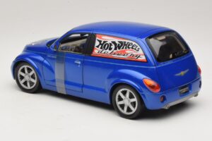 Chrysler PT Cruiser Leverans Blå Hot Wheels 1:18 29616 Metall — bild 6 av 7