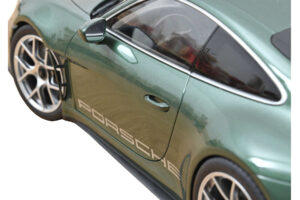 Porsche 911 992 S/T Malachite Green Metallic Norev 1:12 127552 Metall — bild 4 av 4