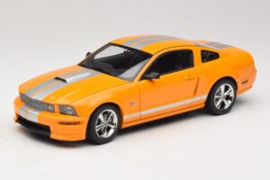 Ford Mustang GT S197 Grabber Orange Metallic AUTOart 1:18 73117-A1 Metall