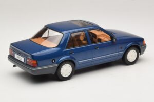 Ford Orion Mk2 1.6i Metallic Blue MCG 1:18 MCG18490 Metall — bild 2 av 6