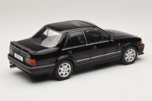 Ford Orion Mk2 RS Package Svart MCG 1:18 MCG18649 Metall — bild 2 av 6
