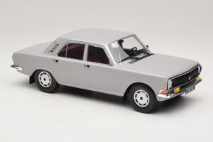 GAZ Volga GAZ-24-10 Grå MCG 1:18 MCG18016 Metall — bild 4 av 6