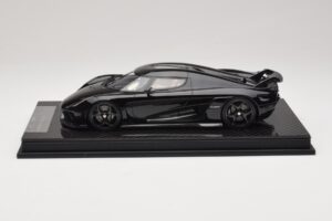 Koenigsegg Regera Svart Carbonpaket Beige Interiör FrontiArt 1:18 REMC042 Resin — bild 3 av 7