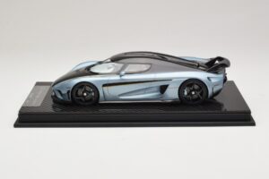 Koenigsegg Regera Blå Carbonpaket FrontiArt 1:18 F079-173 Resin — bild 3 av 7
