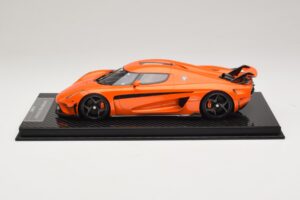 Koenigsegg Regera Orange Carbonpaket FrontiArt 1:18 F071-153 Resin — bild 3 av 7