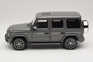 Mercedes G-Class W465 Classic Grey Norev 1:18 183035 Metall — bild 3 av 6