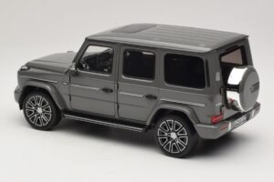 Mercedes G-Class W465 Classic Grey Norev 1:18 183035 Metall — bild 5 av 6